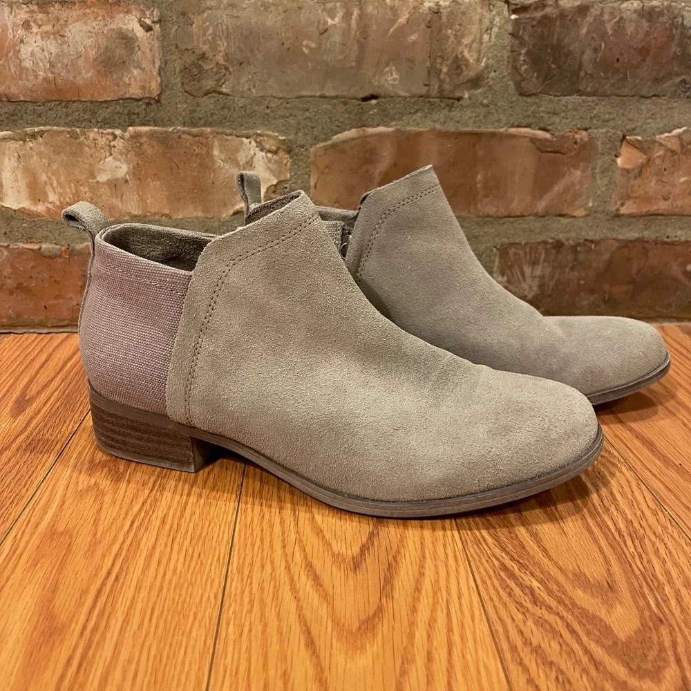 TOMS Women's Taupe Suede Ankle Boots Booties Side Zip Casual Comfort W 9.5